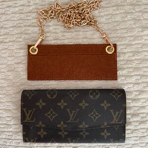 ✨Authentic Louis Vuitton Vintage Wallet✨ Insert & Chain for Crossbody Wear